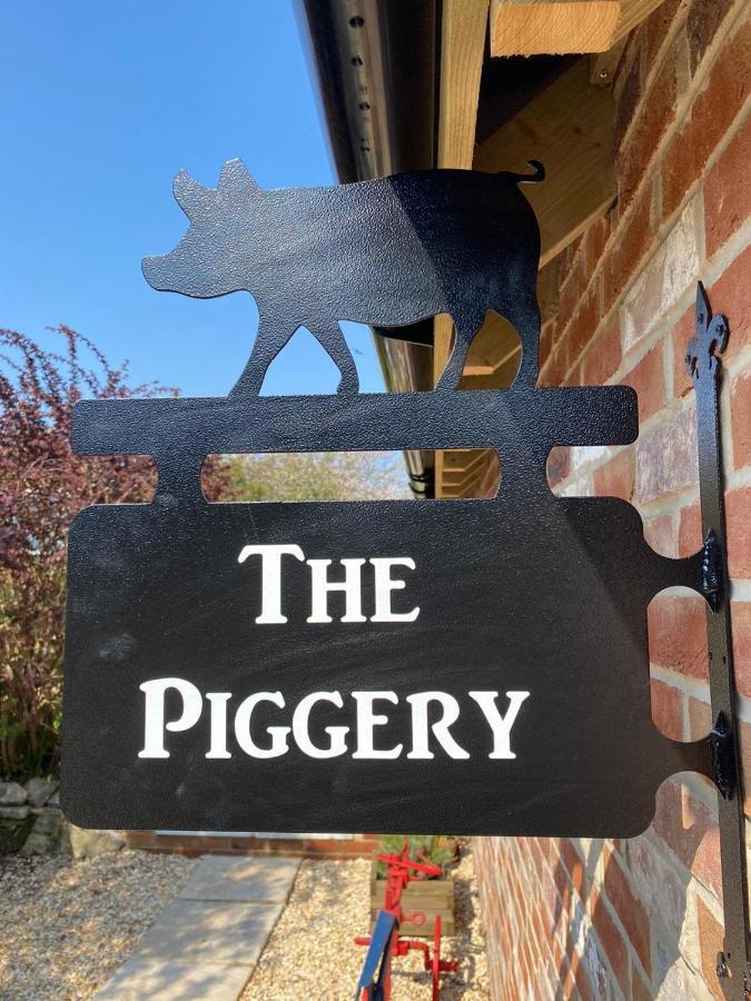 The Piggery At The Cottage Wool Exterior photo